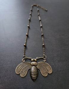 sweet bee necklace