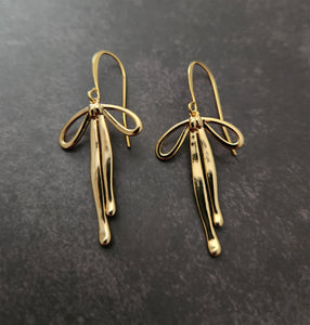 gold bow earrings
