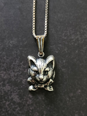 cat bow necklace