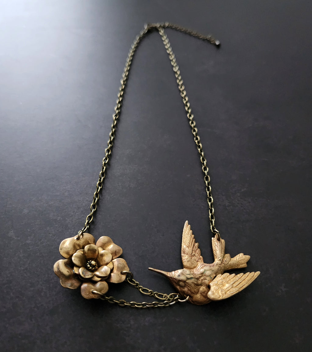 lil hummingbird flower necklace