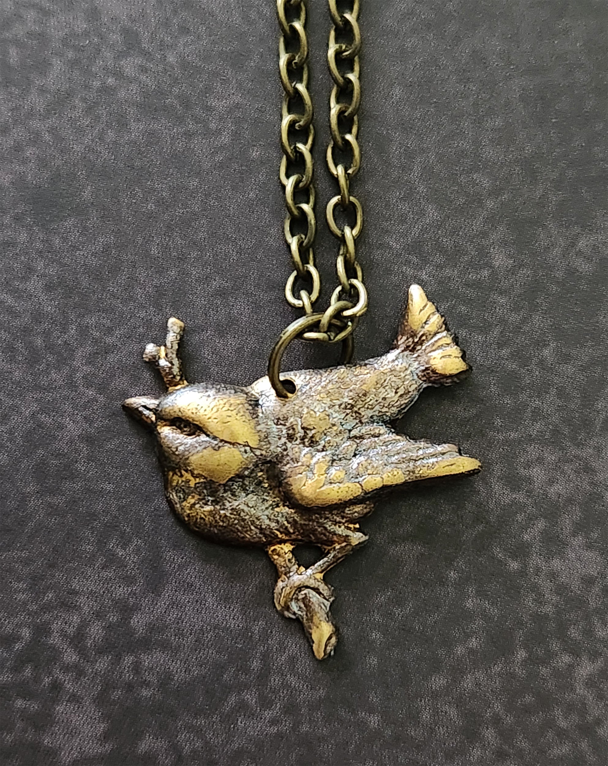 perched wren necklace