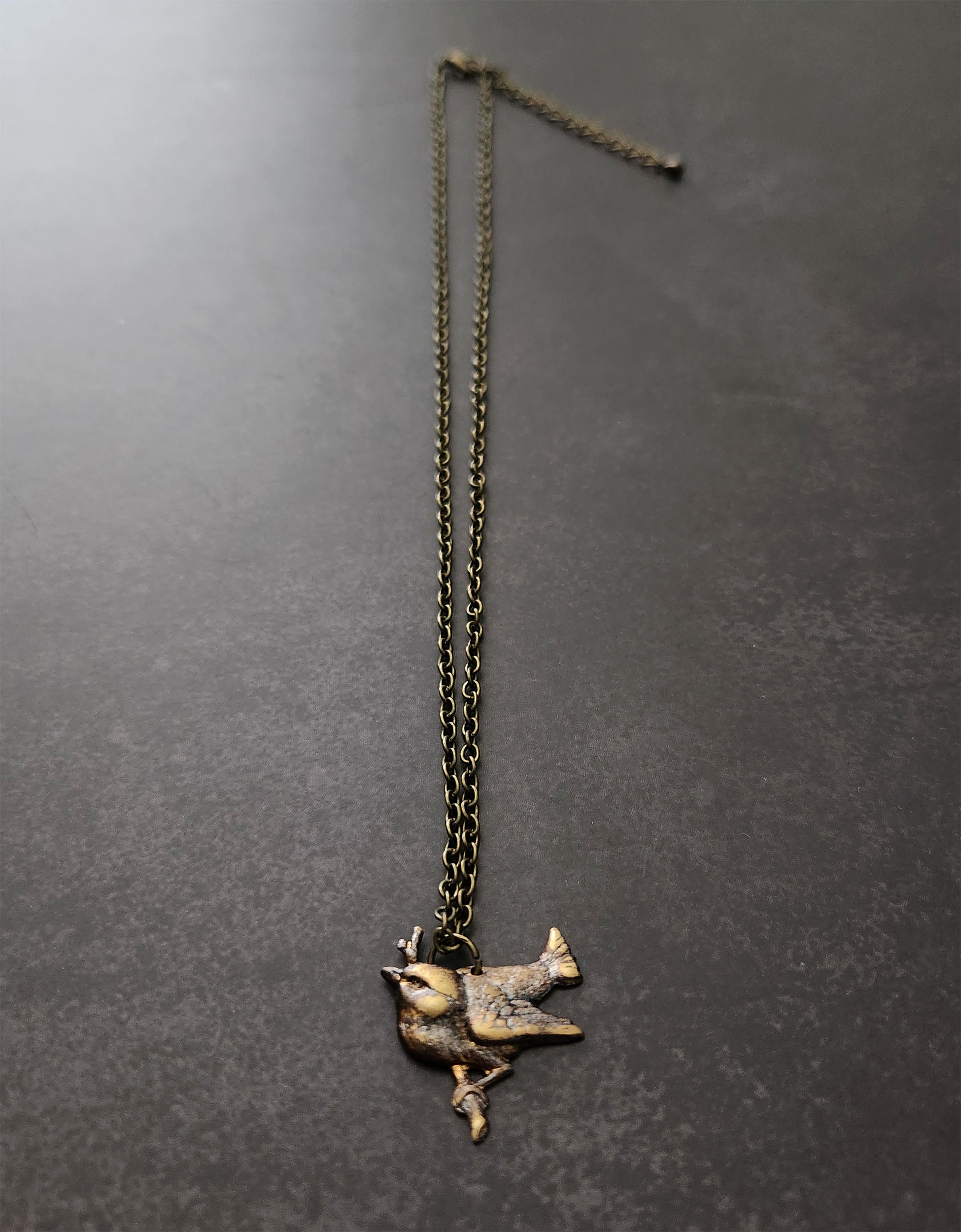 perched wren necklace